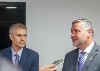 Paulo Pimenta anuncia saída, e Sidônio Palmeira assumirá Secom