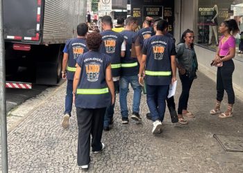 Eturb fiscaliza descarte irregular de lixo no Centro de Teresina