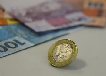 Receita paga lote da malha fina do Imposto de Renda nesta segunda