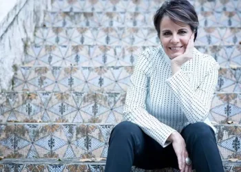 Leila Pinheiro é atração de abril do Projeto Seis e Meia Piauí