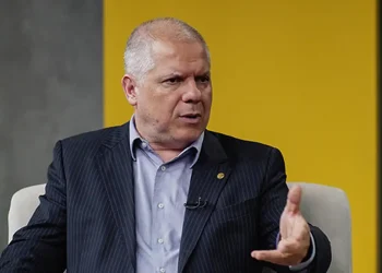 Presidente do INSS, Alessandro Stefanutto é exonerado após suspeita de fraudes