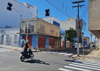 Strans instala novo semáforo na Avenida Campos Sales, no Centro de Teresina