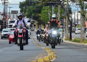 Acidentes reduzem após Strans liberar faixa de ônibus para motos