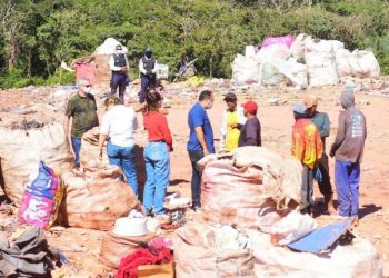 PMT faz visita técnica ao aterro sanitário para definir ações no local