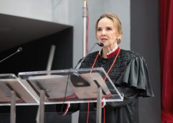 Cláudia Seabra toma posse como procuradora-geral de Justiça do Piauí