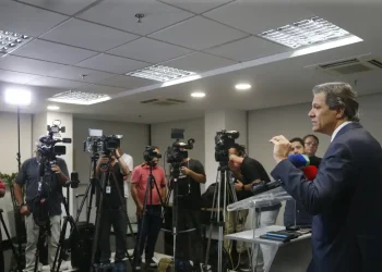 Haddad: Tesouro dos EUA quer agendar reunião sobre tarifaço