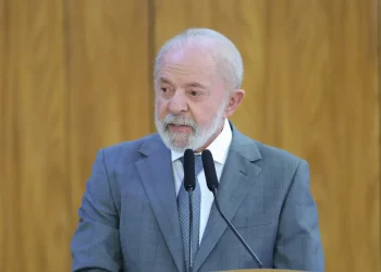 Presidente Lula veta lei que aumenta número de deputados na Câmara