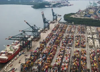 Tarifaço dos Estados Unidos sobre exportações de produtos brasileiros entra em vigor