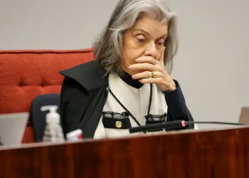 Voto de Cármen Lúcia hoje pode ser decisivo para Jair Bolsonaro