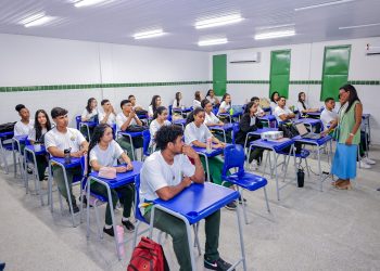 Piauí anuncia concurso público para professor com 4 mil vagas