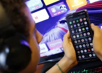 Governo federal anuncia classificação indicativa para apps e nova faixa etária