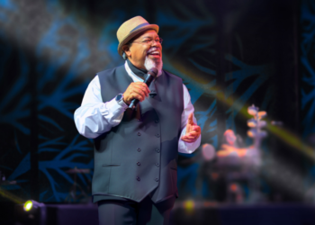 Jorge Aragão faz show gratuito em Teresina para celebrar 50 anos de carreira