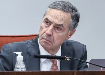 Barroso anuncia que vai deixar cargo de ministro do STF: “hora de seguir novos rumos”