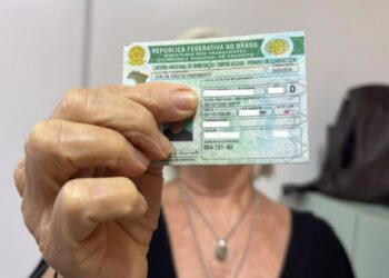 Detran estabiliza serviço e emite 10 mil carteiras de habilitação em apenas três dias no Piauí
