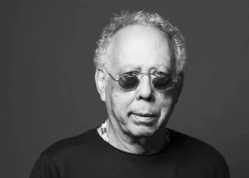 Cantor e compositor Jards Macalé, autor de “Vapor Barato”, morre no Rio aos 82 anos