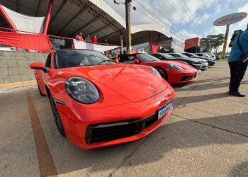 Ação contra “rachas” apreende carros de luxo em Teresina