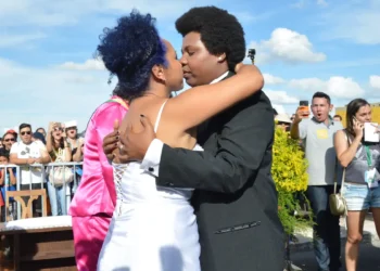 Casamento entre pessoas do mesmo sexo aumenta 8,8%, diz IBGE