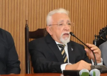 Historiador e escritor Fonseca Neto é eleito presidente da Academia Piauiense de Letras