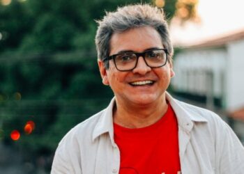 Humorista João Cláudio Moreno apresenta show inédito em Teresina nesta quinta-feira