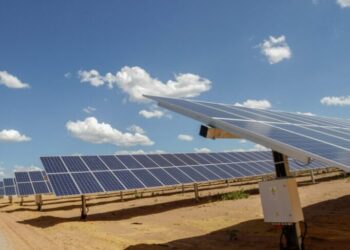 Energia solar: entenda como funciona isenção de ICMS e cobrança pelo uso da rede elétrica