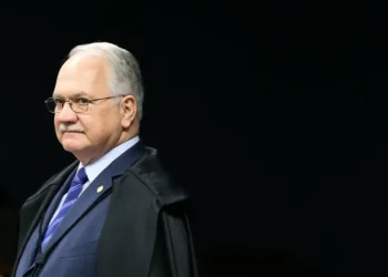 Em nota oficial, Fachin defende o STF e atuação de Toffoli no caso do Banco Master