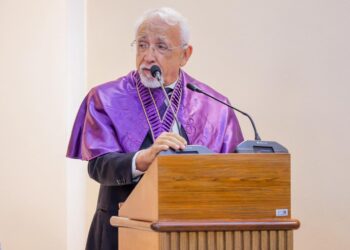 Professor e escritor Fonseca Neto toma posse como presidente da APL