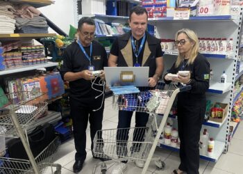 Imepi fiscaliza material escolar em Teresina e interior do Piauí