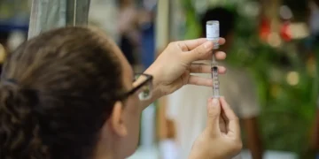 Campanha nacional de vacinação contra gripe começa no sábado