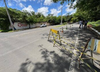 Prefeitura de Teresina faz obra para evitar avanço de erosão na Avenida Maranhão