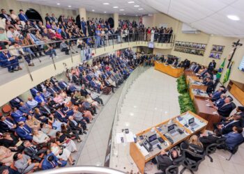 Novo presidente do TRE-Piauí toma posse e fala dos desafios das eleições deste ano