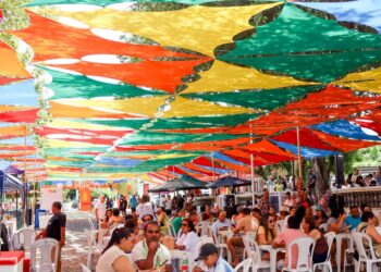 Feira na Praça, em Teresina, terá pagode na Praça Pedro II neste domingo