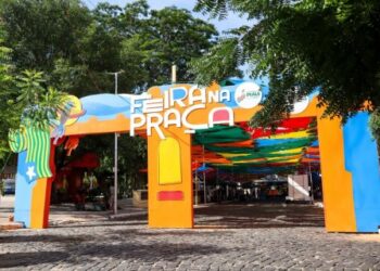 Feira na Praça deste domingo celebra 45 anos da Escola Estadual de Música