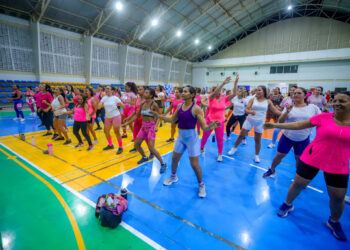 Prefeitura de Timon (MA) comemora o Dia das Mães com aulão de dança
