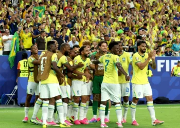 Vini Jr. brilha e Brasil se classifica em 1º com 3×0 sobre a Escócia