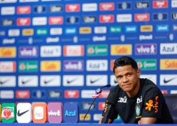 Douglas Santos destaca equilíbrio da Copa do Mundo: “Não vai existir jogo fácil”