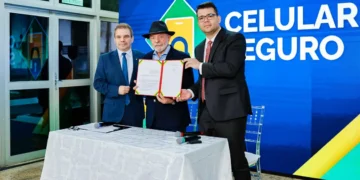 Lula cria plataforma para coibir roubo de celular e vendas ilegais
