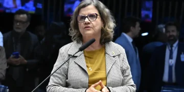 Lula anuncia Teresa Leitão como nova líder do governo no Senado