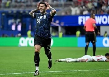 Copa do Mundo: com outra virada incrível, Argentina despacha Inglaterra e vai à final