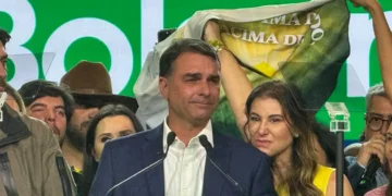 PL oficializa candidatura do senador Flávio Bolsonaro à Presidência