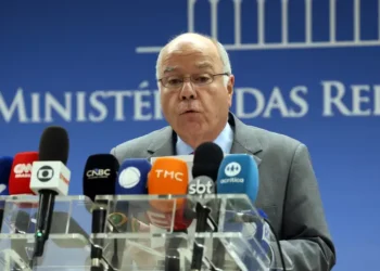 Tarifaço de 25% dos Estados Unidos sobre o Brasil começa a valer; saiba mais