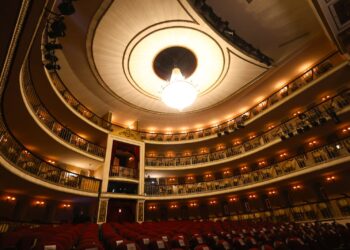 Teatro Arthur Azevedo, em São Luís, reabre totalmente reformado com show de Alcione