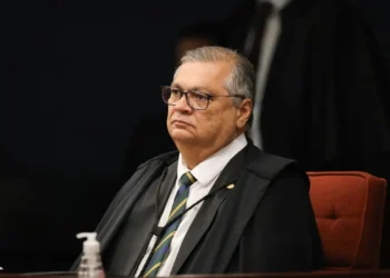Dino autoriza PF a acessar investigação sobre produtora do filme Dark Horse