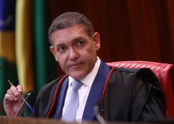 Urna eletrônica é patrimônio da democracia, diz presidente do TSE Nunes Marques