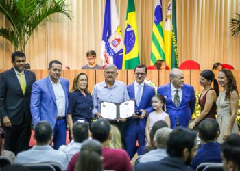 Prefeitura homenageia 47 pessoas por serviços prestados a Teresina