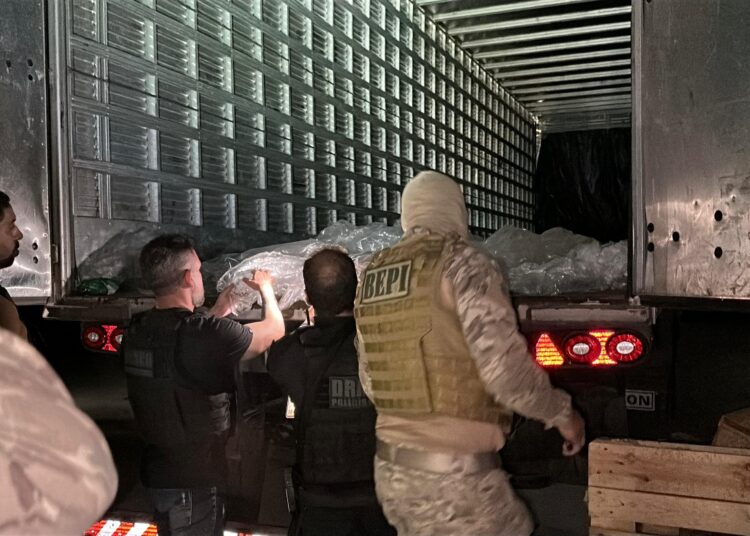 Operação da Polícia do Piauí apreende carga roubada e mata suspeito durante tiroteio