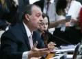 Relator da CCJ do Senado vota PEC que acaba com escala 6×1