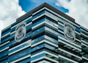 Diretores da PF entregam cargos em apoio a Andrei Rodrigues