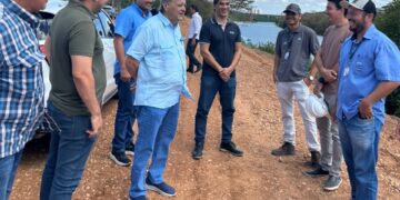 Prefeito Silvio Mendes vistoria obras da Via Sul em Teresina no sábado