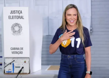 Celina Leão é reeleita governadora do Distrito Federal