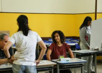 1º governador, depois presidente: saiba qual a ordem de votação